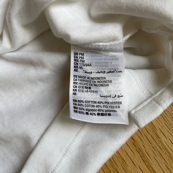 📦 SOLD - Karen Scott floral tee. Petite Medium.NWT. - Picture 4 of 4